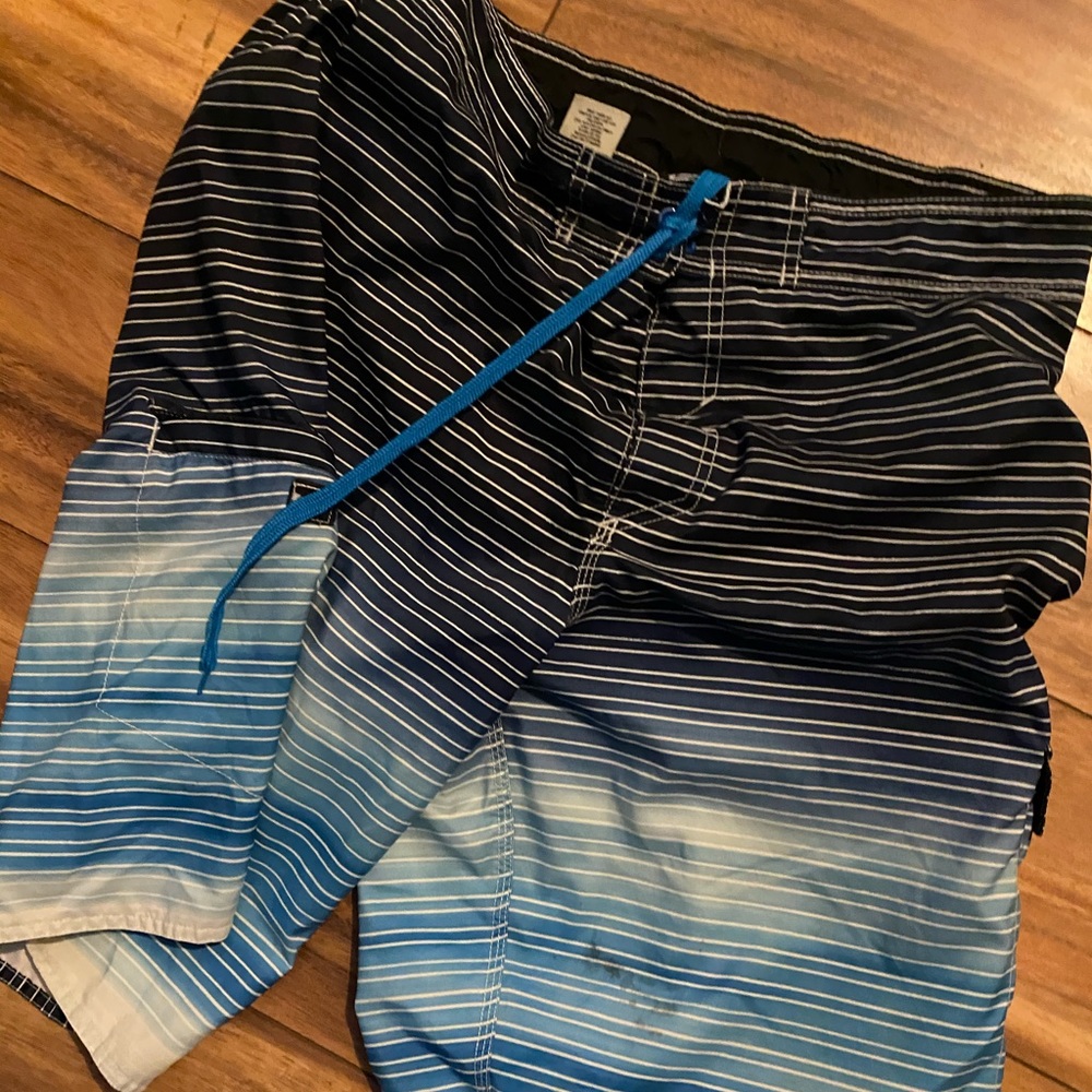 Swim trunks - Picture 2 of 2